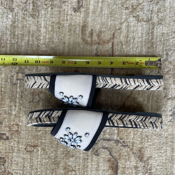 Naked Feet Pool Slides, Size 6 - Picture 7 of 12